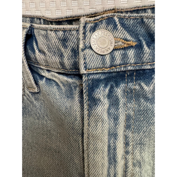 Sneak Peek High Rise Distressed Denim Shorts 11/30 - Picture 4 of 7